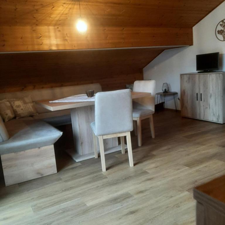 Haus Sorgschrofen - Studio mit Balkon - 3