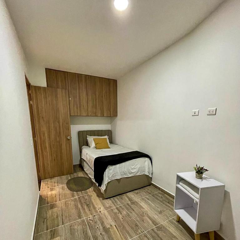 601S Penthouse moderno con Parqueo Incluido - Three-Bedroom Apartment - 11