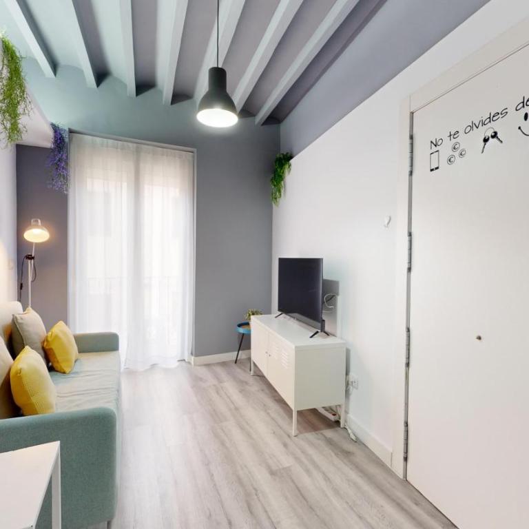 Myflats Old Corner - Apartment with Balcony - 2