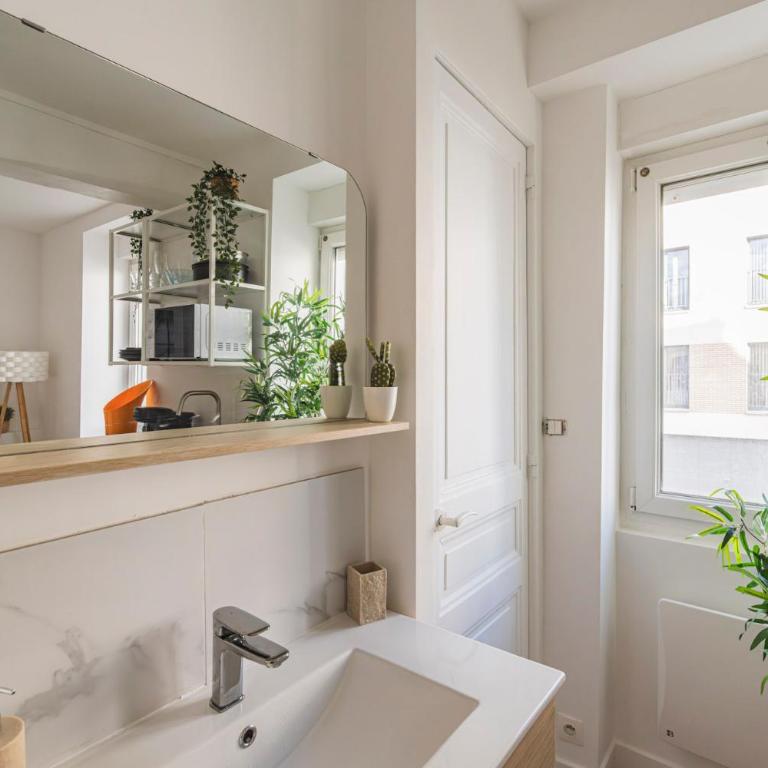 FLORA,centre Reims,parking privé - Apartment mit 1 Schlafzimmer - 23