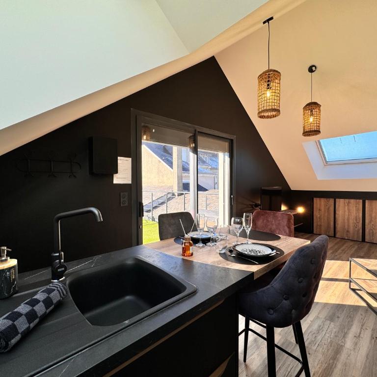 Une nuit sous les étoiles - Vieux mans - 2 pers - Studio - 3