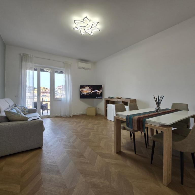 Trastevere Dreamer Home Rome - One-Bedroom Apartment with Balcony - 2