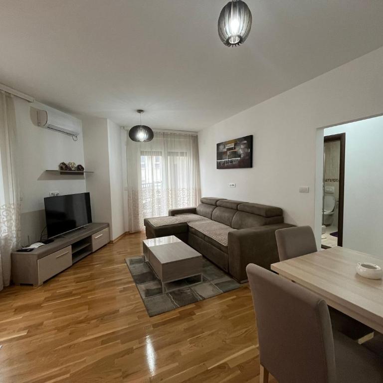 MS2 Apartman - Two-Bedroom Apartment - 2