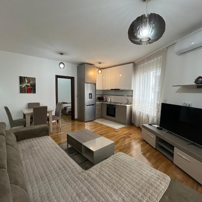 MS2 Apartman - Two-Bedroom Apartment - 3