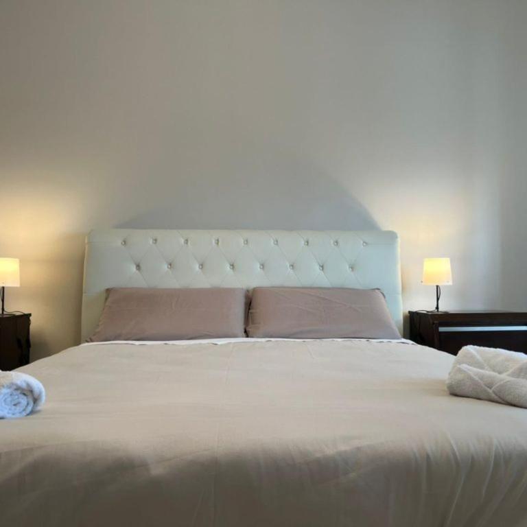 Oresa Home - Three-Bedroom Apartment with Sea View - 3