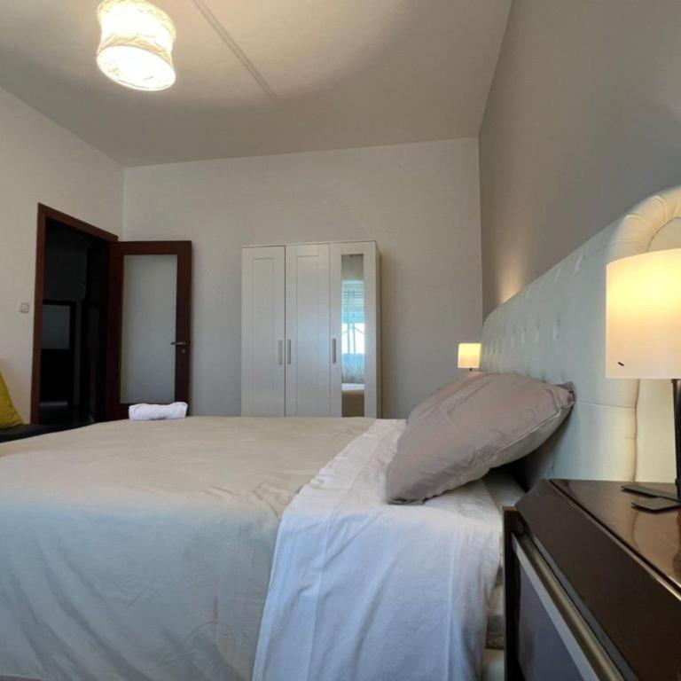 Oresa Home - Three-Bedroom Apartment with Sea View - 5