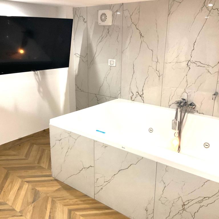 Gold suite19 - One-Bedroom Apartment - 22