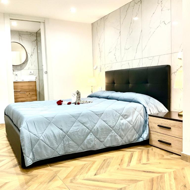 Gold suite19 - One-Bedroom Apartment - 38