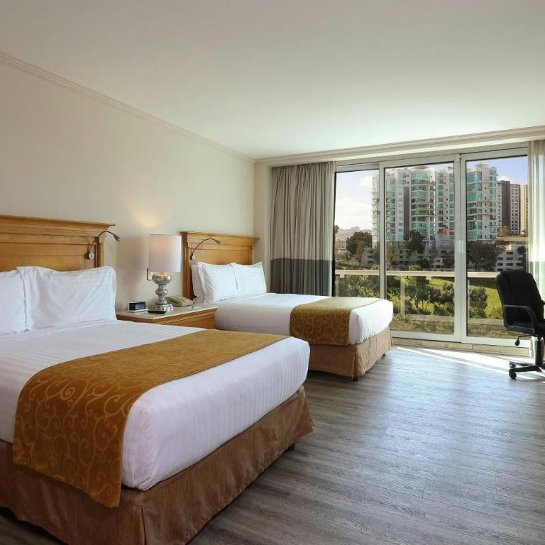 Marriott Tijuana Hotel - Deluxe Room Golf View, 2 Double Beds - 1