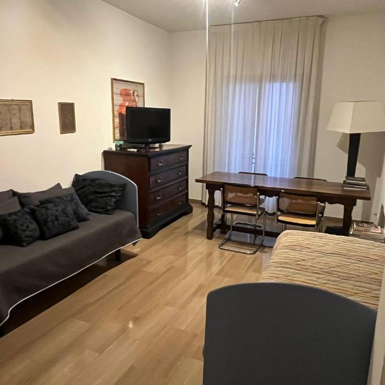 Suite Marilu - 2 bedrooms in the city centre - Appartamento con 2 Camere da Letto - 2