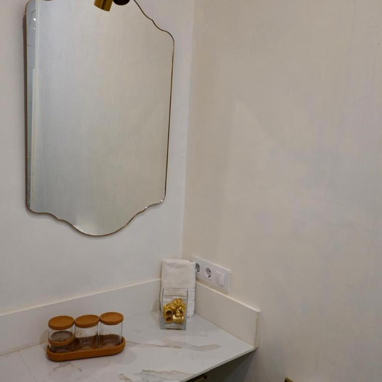 Amplio apartamento a 5 min de San Luis, luminoso y cómodo - Apartamento de 2 dormitorios - 71