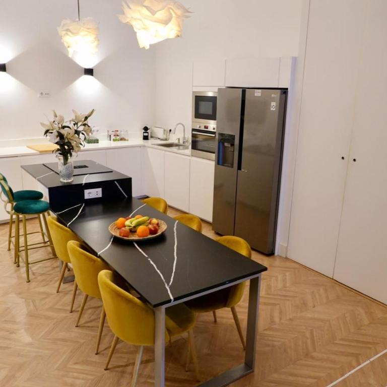 Amplio apartamento a 5 min de San Luis, luminoso y cómodo - Apartamento de 2 dormitorios - 28