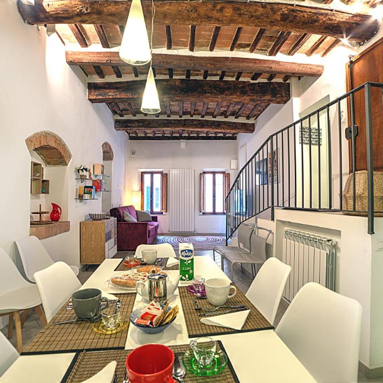 Cozy Apartment in the heart of Siena - Two-Bedroom Apartment - 2