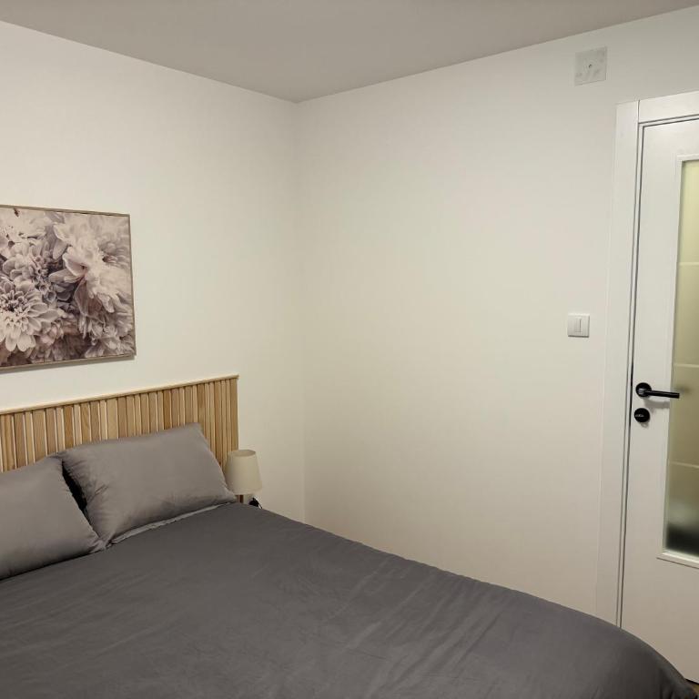 Romero Velvet Nights - One-Bedroom Apartment - 4