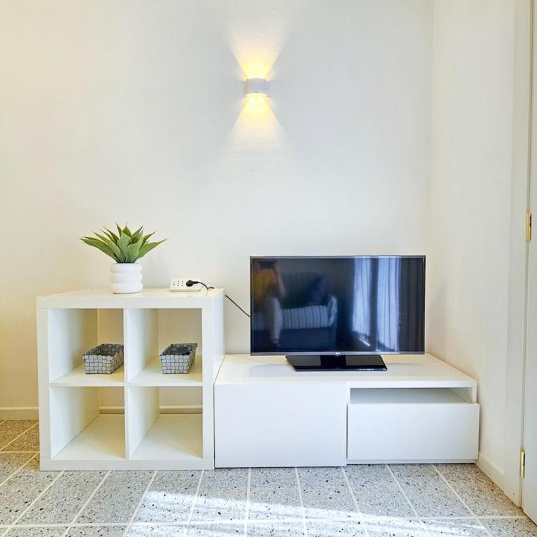Bilocale Augustus Piazza Mazzini - Appartamento con 1 Camera da Letto - 12