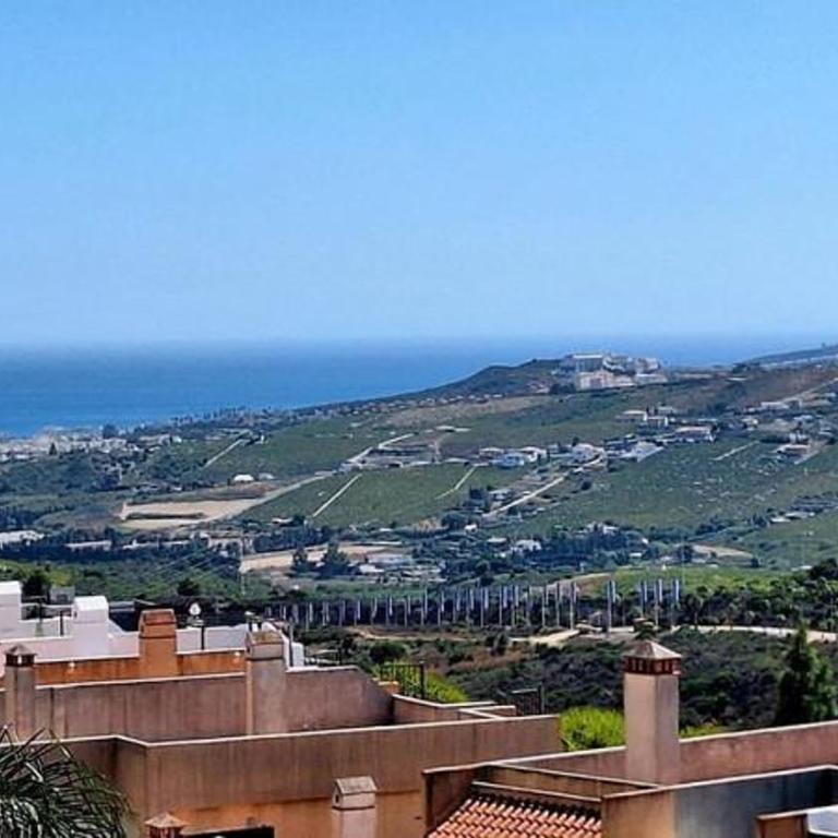 ESTEPONA - WEST CASARES PENTHOUSE 2 slpk PANORAMISCH ZEE EN BERGZICHT - Apartamento de 2 dormitorios con balcón y vistas al mar - 1