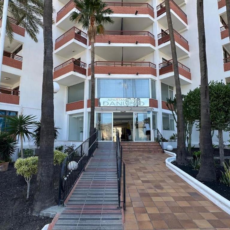 Apartamentos Danubio, Modernes Apartment mit Poolblick und seitlichem Meerblick, Wohnzimmer und 1 Schlafzimmer, 4 Etage, im Herzen von Playa del Inglés, Gran Canaria - One-Bedroom Apartment with Balcony and Sea View - 19