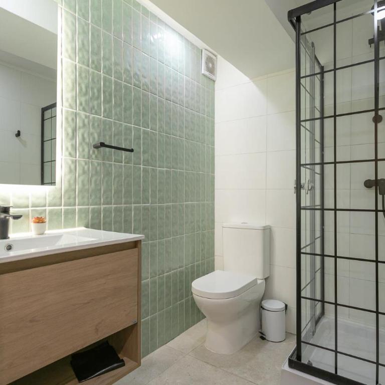 Unwind and Refresh in a Spacious 2-Bedroom for 4 - Apartamento - 33