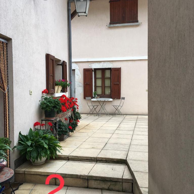 Studio indépdt centre ville 300m du lac d’Annecy - Appartement 1 Chambre - 22