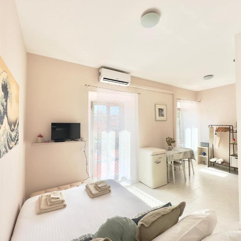 Milan City Center Romantic Suite with Terrace - Monolocale - 4