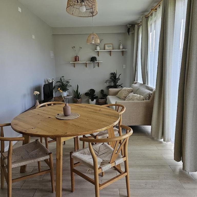 Arrendada - Three-Bedroom Apartment - 12
