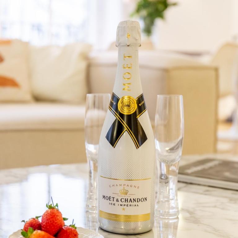 Maison Josephine Stunning Apartment Champs-Elysees 3 bedrooms - Appartement 3 Chambres - 32