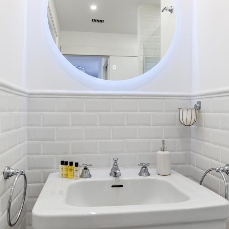 Maison Josephine Stunning Apartment Champs-Elysees 3 bedrooms - Appartement 3 Chambres - 35