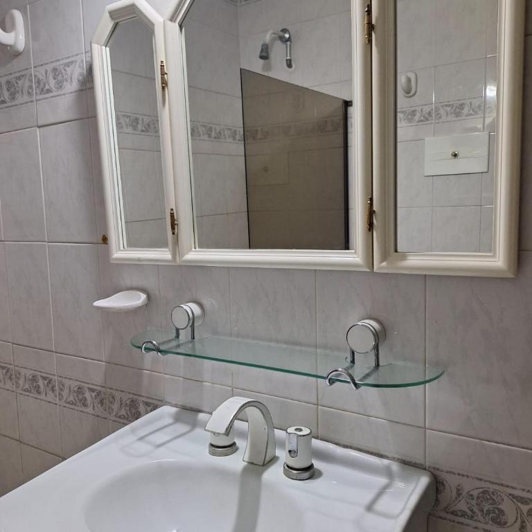Luminoso departamento Plaza Colon - Apartamento de 2 dormitorios - 16