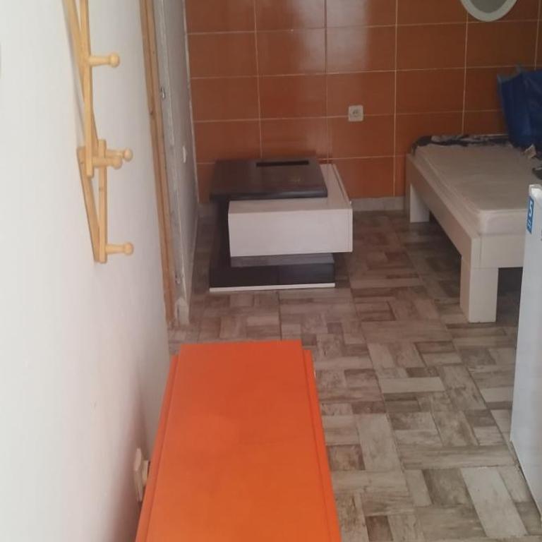 Small Apartment PRIVATE bathroom STRONG WI-FI - Standardna Dvokrevetna Soba sa Bračnim Krevetom - 2