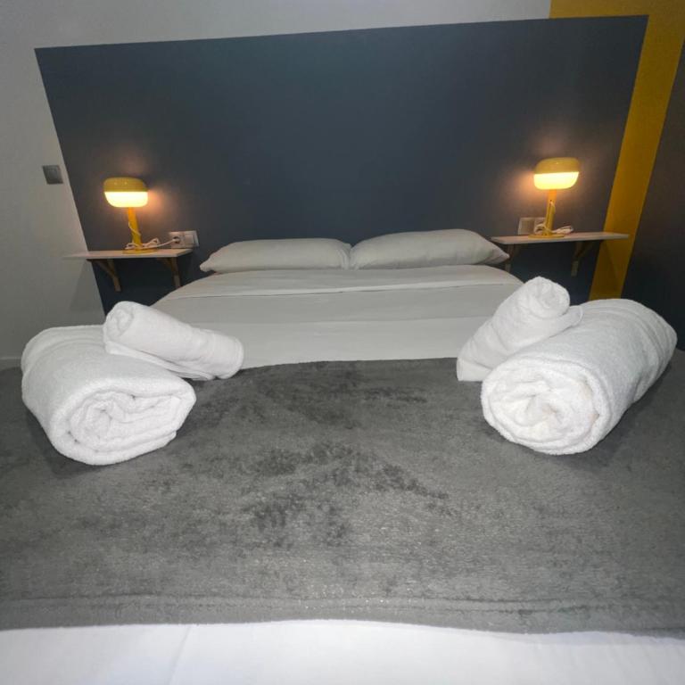 Estupendo piso a 5 min en coche del aeropuerto - Apartamento de 1 dormitorio - 5