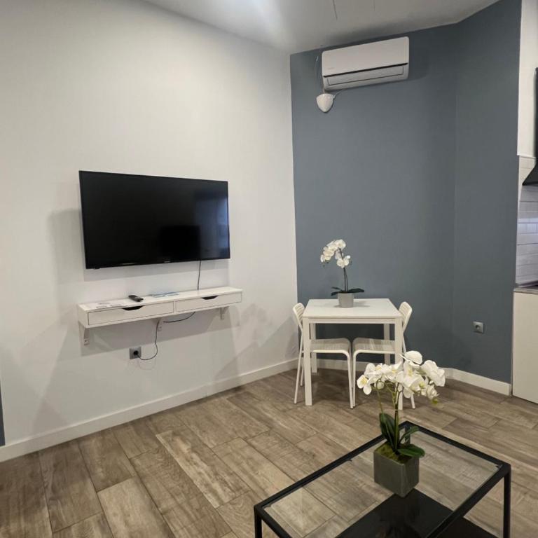 Estupendo piso a 5 min en coche del aeropuerto - Apartamento de 1 dormitorio - 7