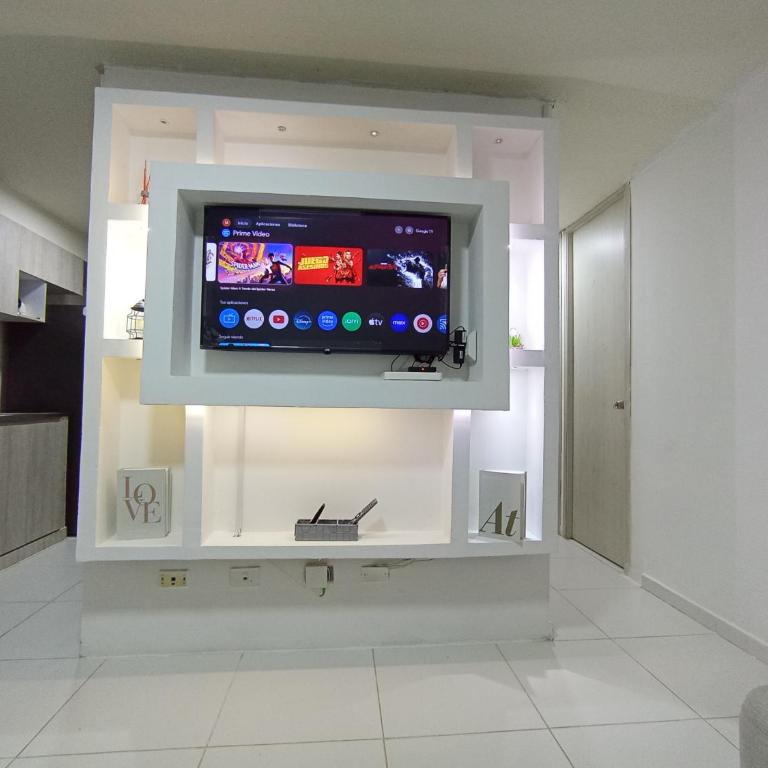 Apto 3 habit 2TV muy fresco Parqueadero gratis cerca al estadio - Apartamento de 3 dormitorios - 4