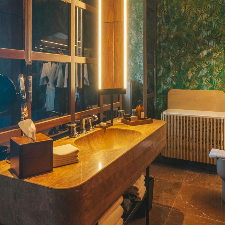 Los Tajibos, Santa Cruz de la Sierra, a Tribute Portfolio Hotel - Habitación con cama grande, vistas a la piscina y acceso al club lounge - 2