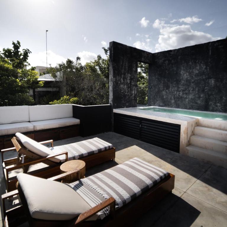 Design Luxury Duo Villas, 24 Pax, 5 Pools & 2 Rooftops, BBQ, Near Beach - Villa Deluxe - 1