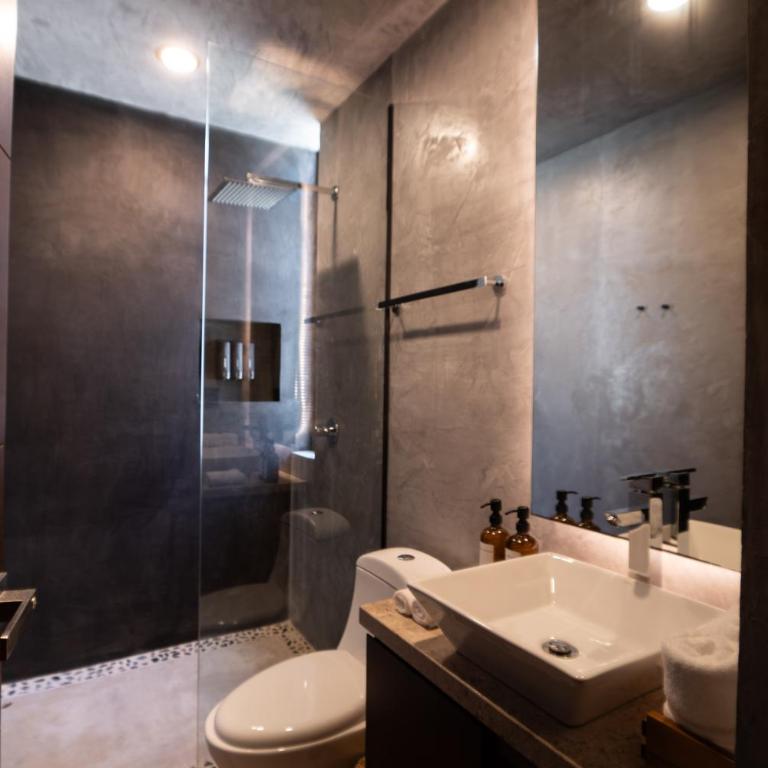 Design Luxury Duo Villas, 24 Pax, 5 Pools & 2 Rooftops, BBQ, Near Beach - Villa Deluxe - 40
