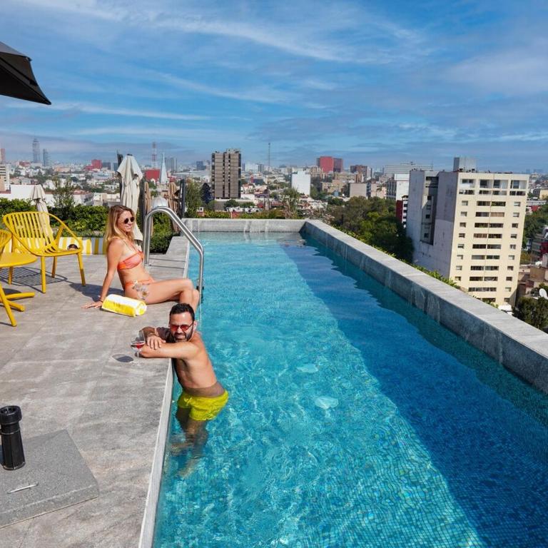 Loft -Skyline view- Rooftop pool, gym, bbq & more - Apartamento de 1 dormitorio - 2