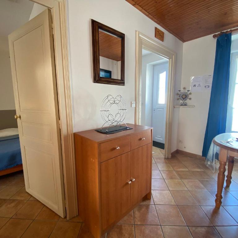 Maison rénovée, proche plage et commerces, parking, jardin privé - FR-1-22-221 - Holiday Home (2 adults) - 14