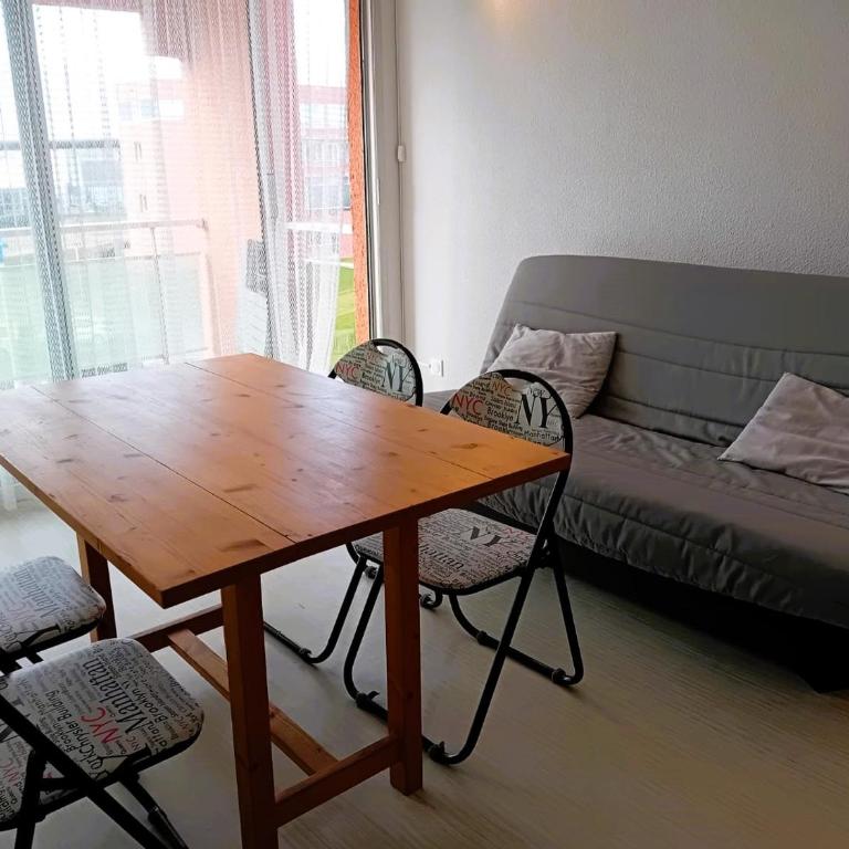 Studio avec terrasse et parking à deux pas des plages - FR-1-239-563 - Appartement 1 Chambre - 8