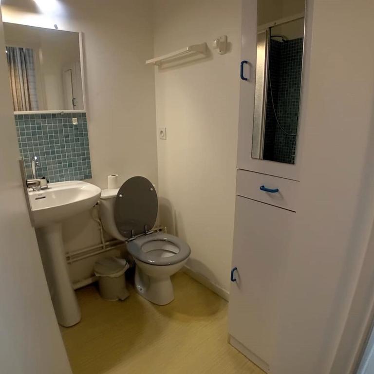 Studio avec terrasse et parking à deux pas des plages - FR-1-239-563 - Appartement 1 Chambre - 9