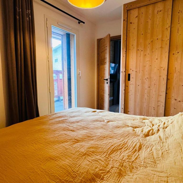 Appartement moderne 4 pièces, proche des remontées, parking inclus - FR-1-546-58 - Apartment - 7