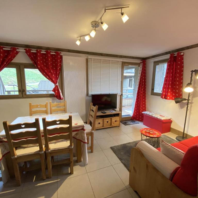 les 7 laux immobilier chalet E - Apartment - 1