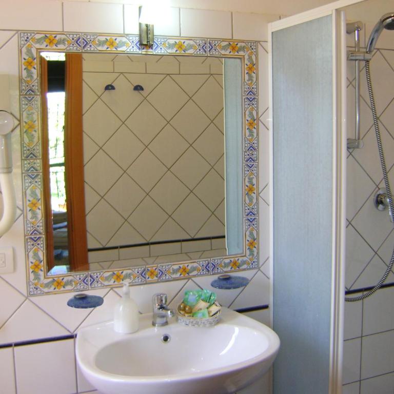 B&B Villa Giovanna - Camera Matrimoniale/Doppia con Letti Singoli - 1