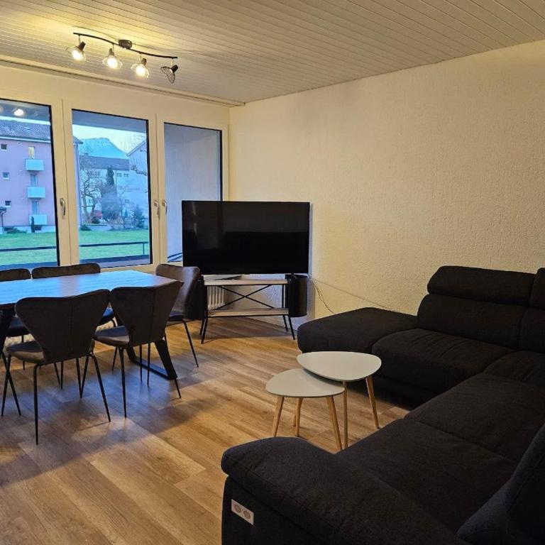 Schöne 5 Zimmer Wohnung Kriens Luzern - Apartment - 5