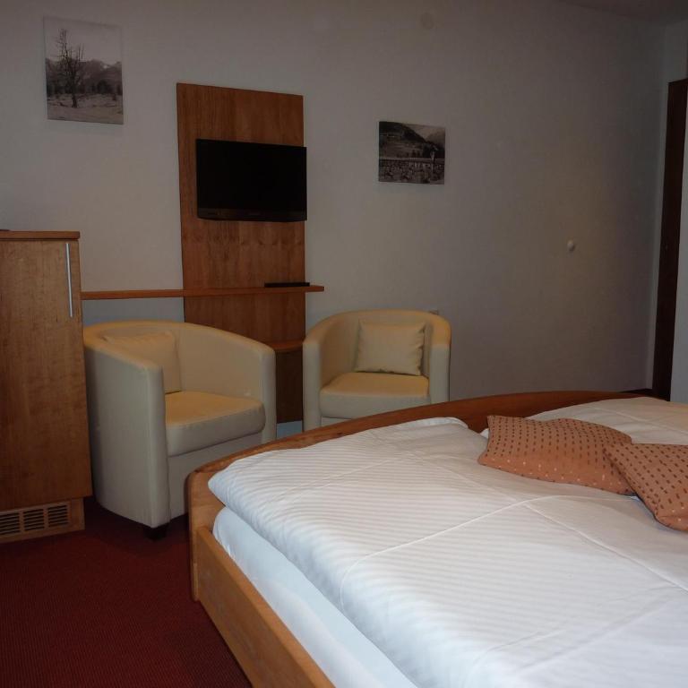 Haus Blatthofer - Doppelzimmer mit Balkon - 2