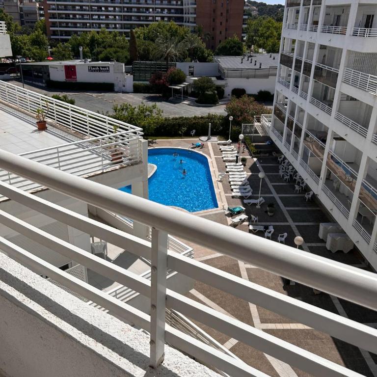 Home Royal Salou - Apartamento de 1 dormitorio con vistas a la piscina - 3