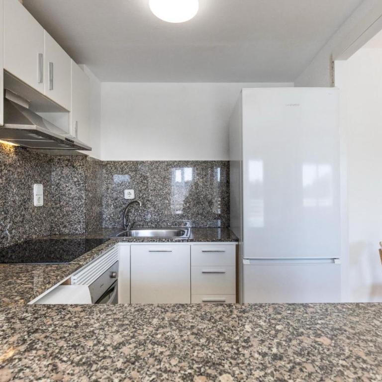 Home Royal Salou - Apartamento de 1 dormitorio con vistas a la piscina - 11
