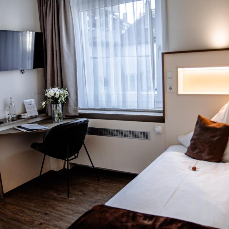 Hotel Central eGbR - Superior Einzelzimmer - 1