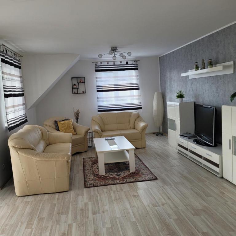 HeimatNest - Apartment mit 2 Schlafzimmern - 10
