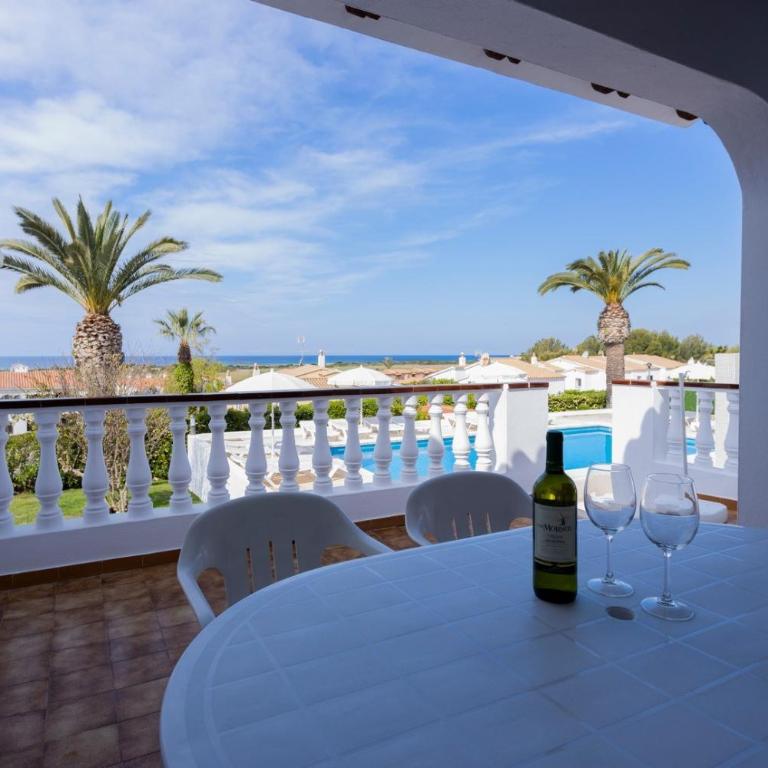 Villa Elias - Sea Views & Traditional Menorcan Style - Villa - 8