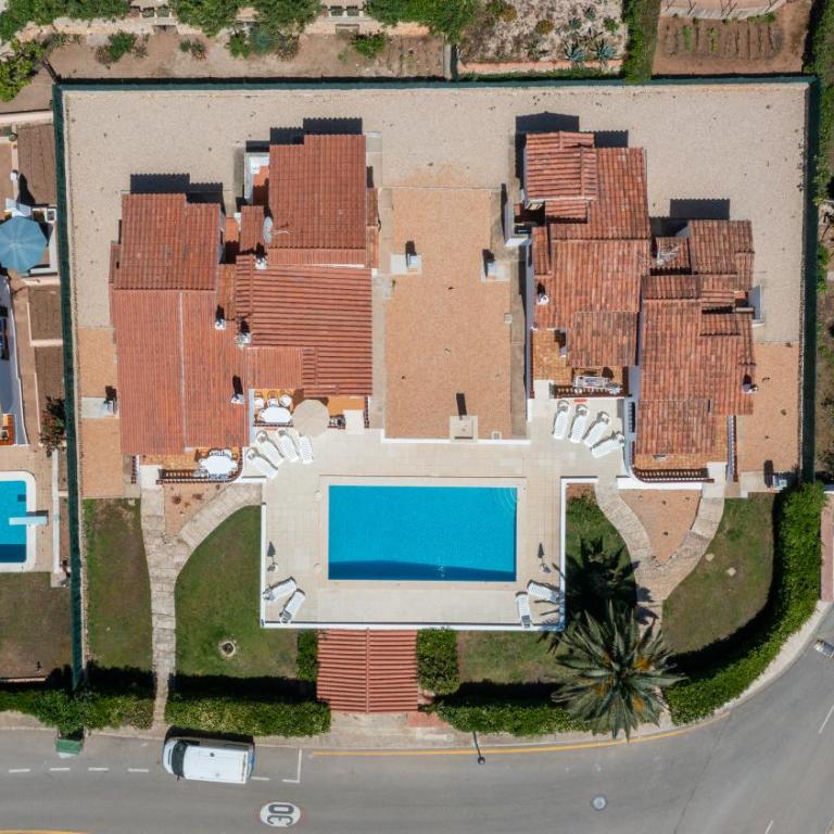 Villa Elias - Sea Views & Traditional Menorcan Style - Villa - 20